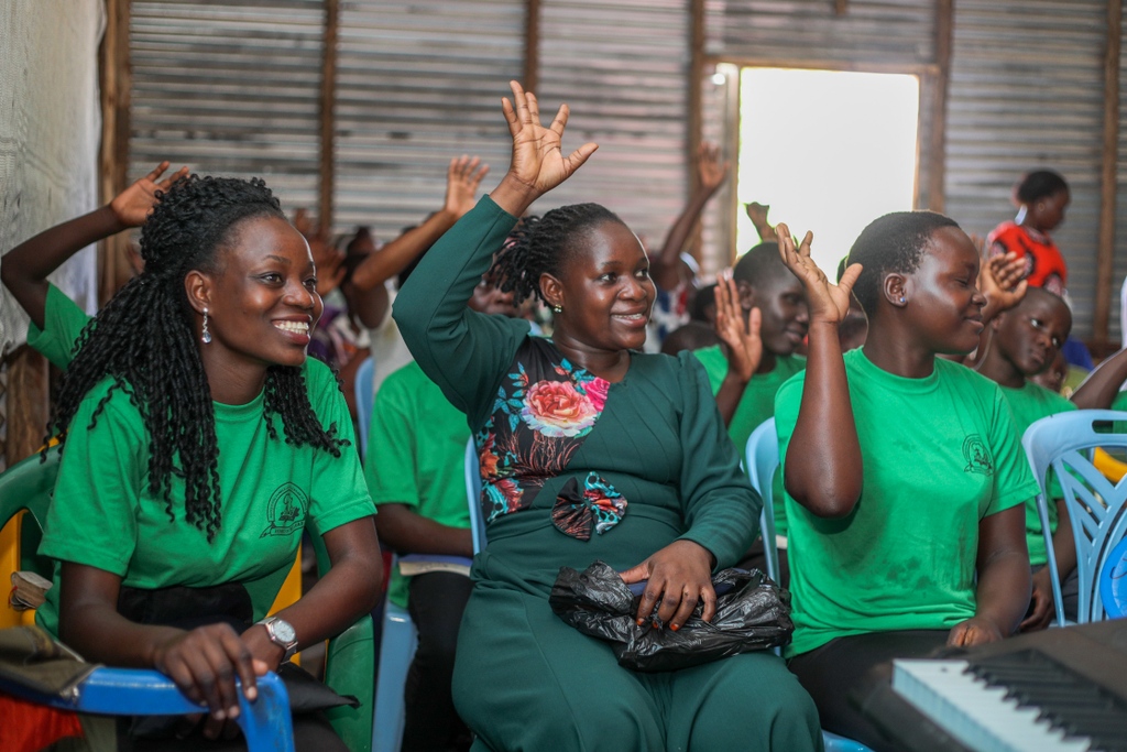 bold_ventures's tweet photo. “Shout for joy to the Lord, all the earth. Worship the Lord with gladness; come before him with joyful songs. Know that the Lord is God. It is he who made us, and we are his; we are his people, the sheep of his pasture.”
Psalms 100:1-3 NIV https://t.co/0t0j57N5O4