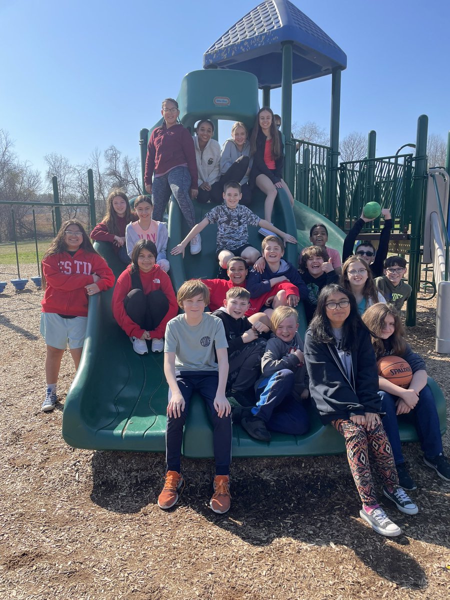 Shout out to this AMAZING group of sixth graders for earning their 🌟100th🌟 SOAR Star this year! <a href="/AlvatonElem/">Alvaton Elementary</a> <a href="/HammerAdara/">Adara Hammer</a> <a href="/EmJoMom/">Tamara O'Nan</a> <a href="/MrT6th/">Steven Theirl</a>