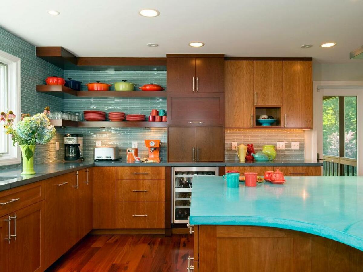 JanieMAndrews's tweet photo. Custom details add character but can come with a big price tag. Follow these cost-cutting tips to personalize your home without exceeding your remodeling budget. https://t.co/0B68u9haID https://t.co/KkMt8ClsPg