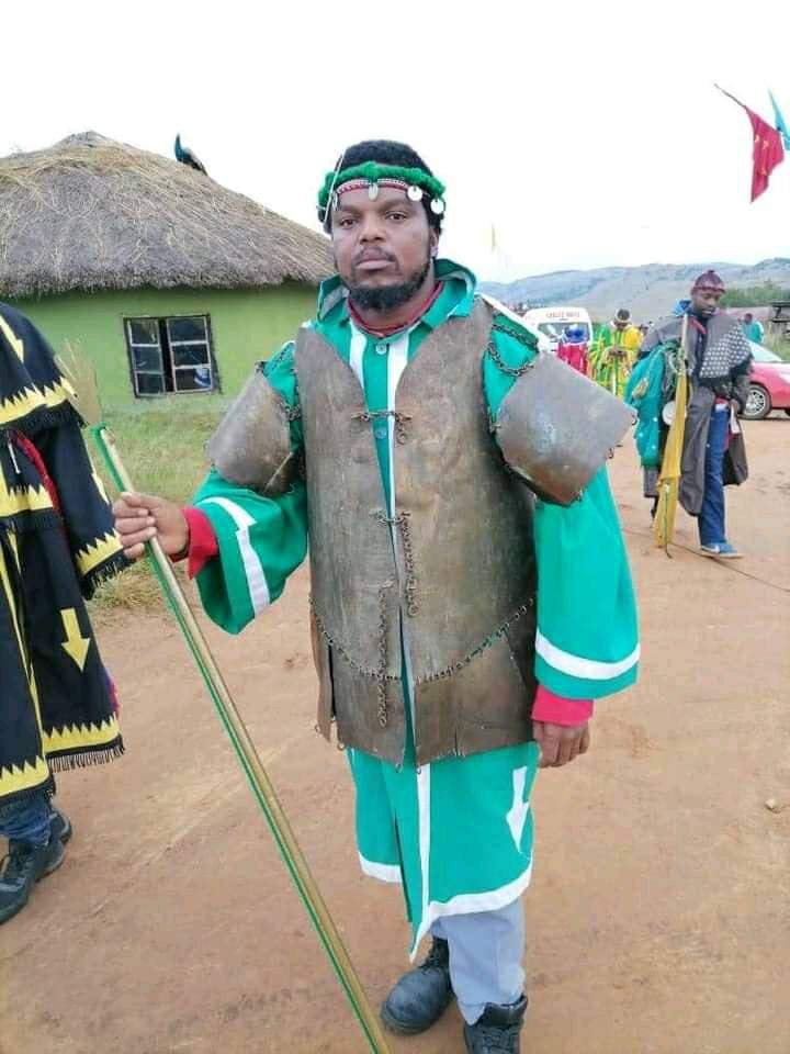 Ndingatsh's tweet photo. @destinyzee Let them Americans come 😂😂 https://t.co/LJCJQKNWb7