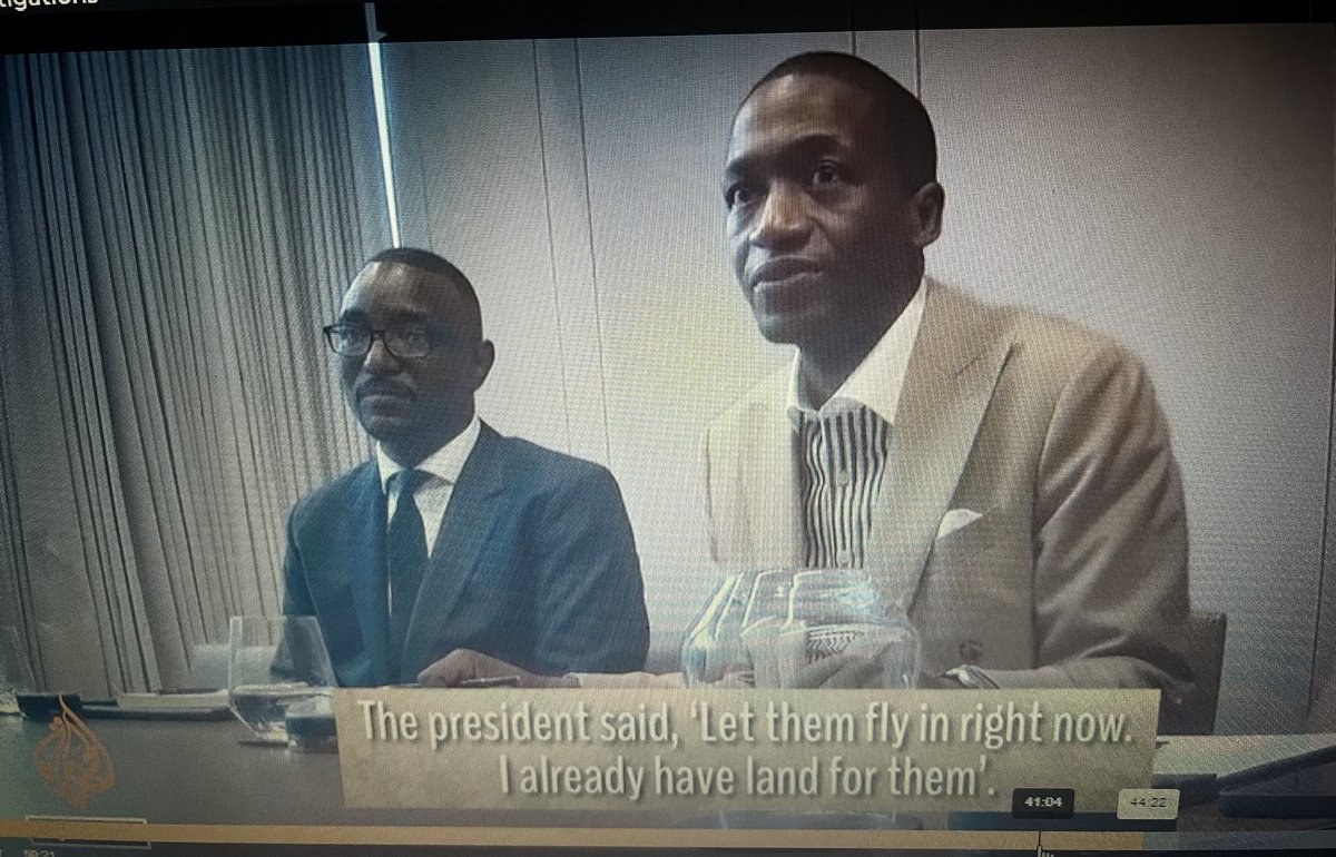 Mamoxn's tweet photo. So the Royal Family of Sharjah was given land by President Mnangagwa?
Through Eubert Angel,
30000 hectares according to Angel himself!
This is heartbreaking to me as a Zimbabwean who has been trying to get land for years to no avail.
We need a revolution!
#GoldMafia
#ZanuPfMustGo https://t.co/5JJZ6oXQbw