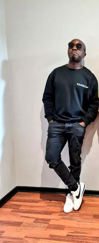 KiloGramApparel's tweet photo. We at KiloGram Apparel would like to wish our founder a very happy birthday! We’re grateful to have such a hands on and vision achieving boss, to more years! 🎉 https://t.co/GTVdgRhjhu