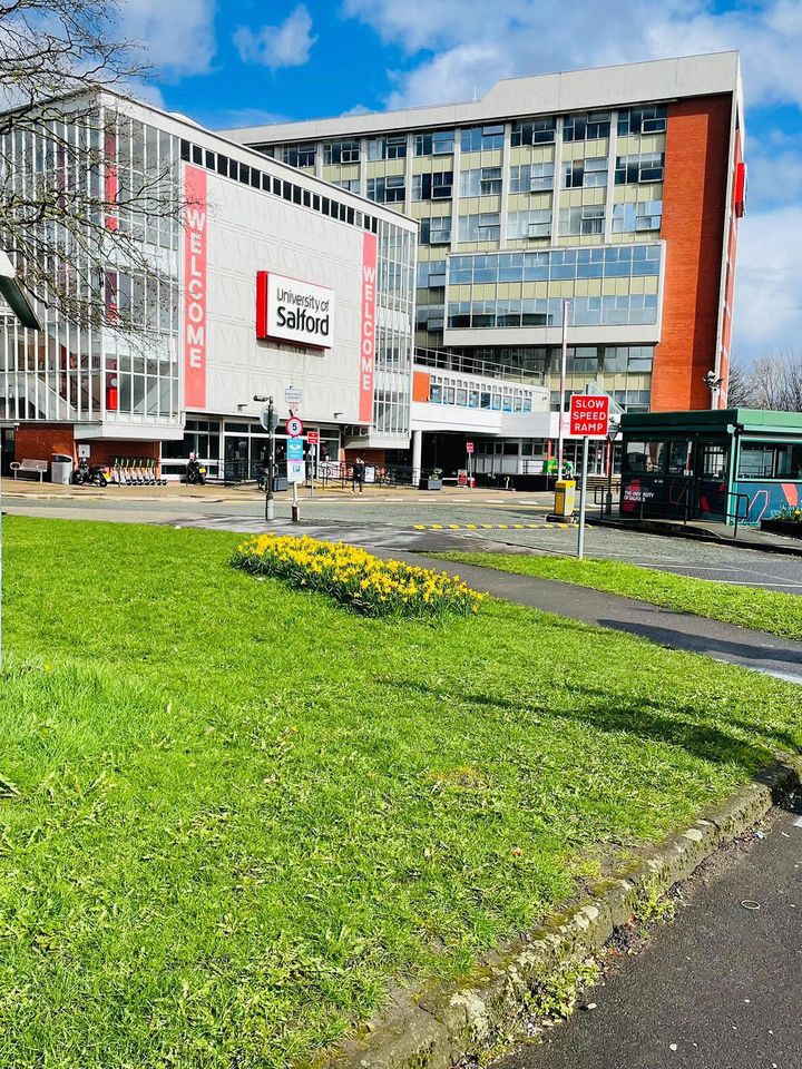 UoS_Students's tweet photo. Does February like March? No, but April May π€
Big thanks to Imad for sending these marvellous spring pics of Peel Park campus for #FeatureThursday!
#SalfordStudents #SalfordUni #UniOfSalford https://t.co/Ldu0cD1nHH
