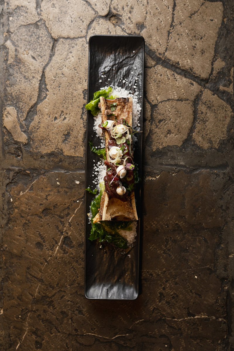 En la nueva carta no podía faltar nuestro 𝕋𝕒𝕣𝕥𝕒𝕣 𝕕𝕖 𝕒𝕥𝕦́𝕟 𝕣𝕠𝕛𝕠 𝕤𝕠𝕓𝕣𝕖 𝕥𝕦𝕖́𝕥𝕒𝕟𝕠 𝕕𝕖 𝕣𝕖𝕥𝕚𝕟𝕥𝕒 𝕔𝕠𝕟 𝕥𝕣𝕦𝕗𝕒 𝕪 𝕒𝕝𝕓𝕒𝕙𝕒𝕔𝕒. ¿Ya lo has probado? ¡Ven y disfruta!

📍 Calle Veedor, 10. En Cadi, Cadi.
📲 Reservas: bit.ly/ReservasCurios….