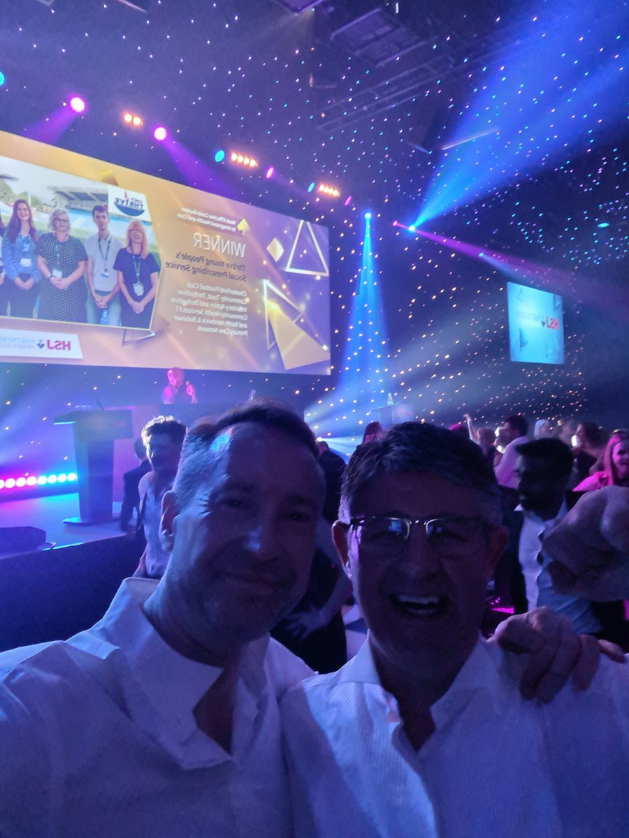 3ninePR's tweet photo. .#tbt to last week's @hsjpartnership awards with @Medclair1 @BPRMedical and @NewcastleHosps Fabulous @hsj_awards evening hosted by the hilarious @joeldommett https://t.co/Mxx3BnHgRv