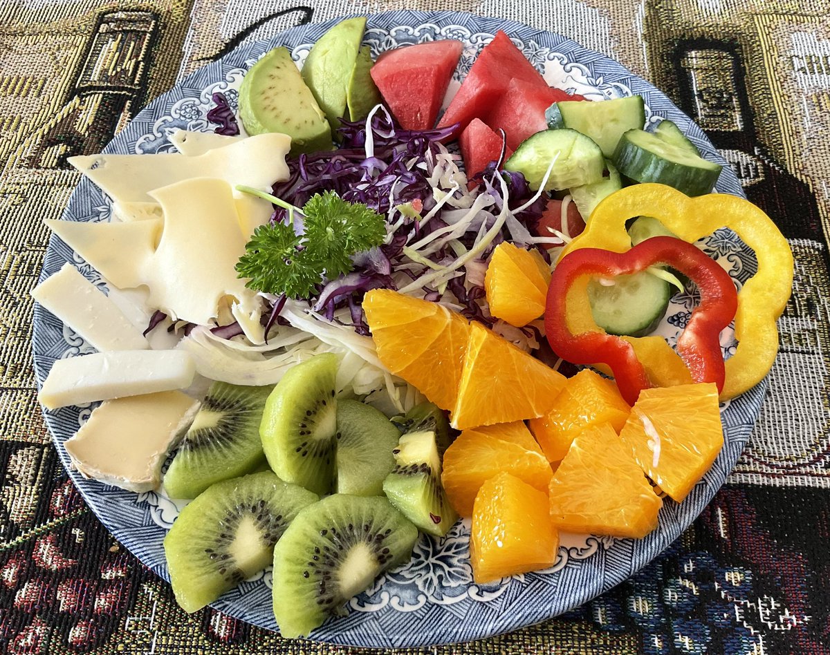 ASovij's tweet photo. The sun feels so warm and wonderful!
Hubby's gluten-free breakfast: red and white cabbage, kiwi fruit, orange, bell peppers, cucumber, avocado, mini watermelon and various cheeses.
The weather was so lovely, so we took a long walk (approx. 7 km) and enjoyed the sun. ☀️☀️☀️ https://t.co/2N6HOXgL6y