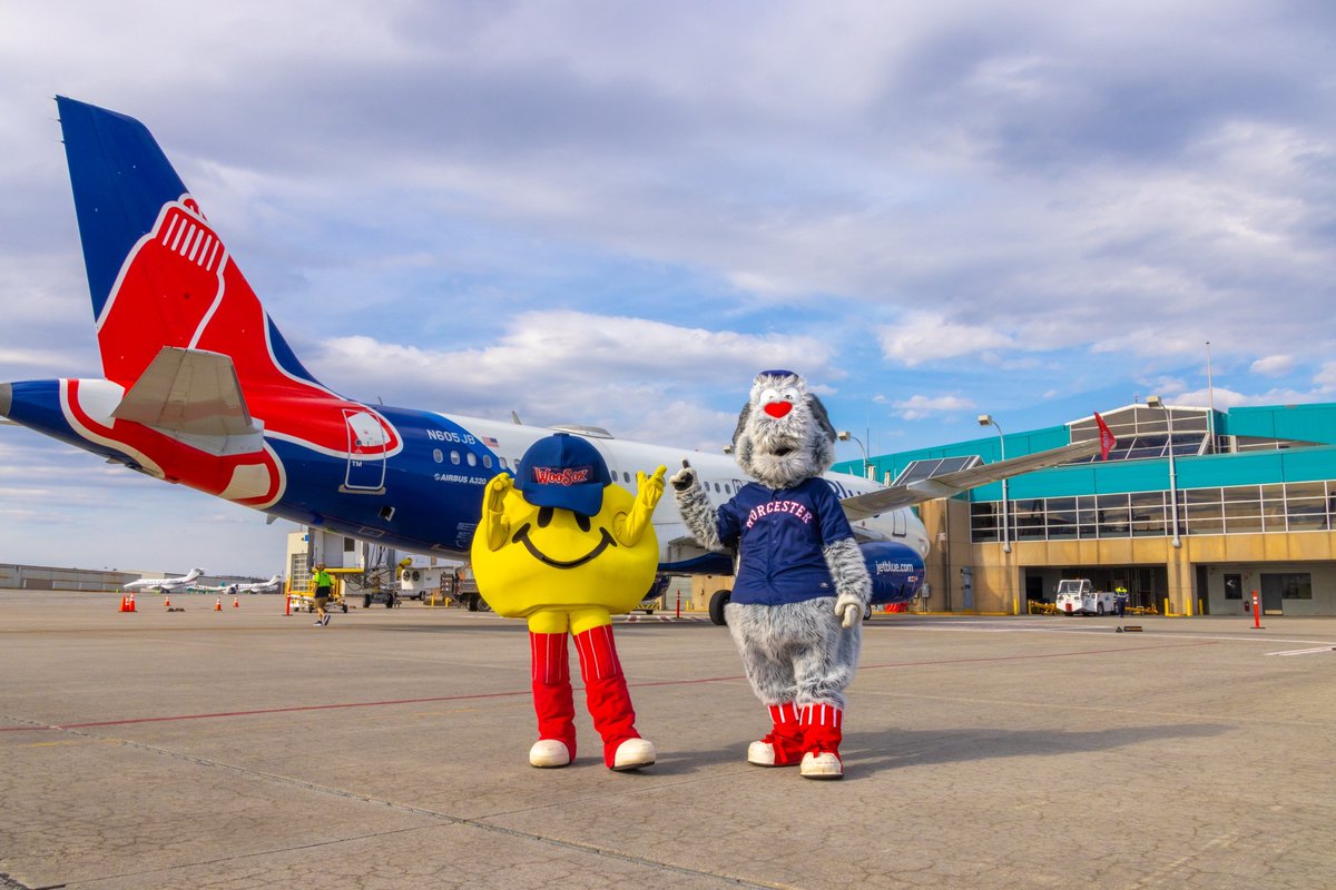 FlyWorcester's tweet photo. We're excited for the @WooSox home opener! Thank you Smiley Ball and Woofster for visiting Worcester Regional Airport, the official airport of the #WooSox. Thank you @JetBlue for flying the "Blue Monster" to Worcester! ⚾🛬 https://t.co/ShtOdl2TZI