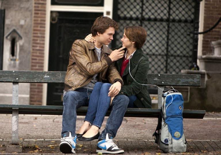 faiththegemini's tweet photo. “stop crying it’s just a movie”
The movie: https://t.co/QX0UtUrVIB