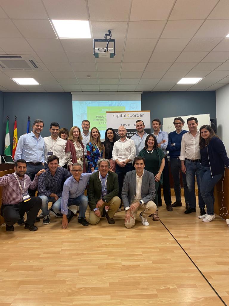 7 jueves fuera de sus empresas, todo un lujo teneros con nosotros este tiempo. En <a href="/eoi/">EOI</a> tenéis vuestra casa para siempre.
Finaliza la edición de #DigitalxBorder Sevilla <a href="/adigital_org/">Adigital</a> <a href="/ICEX_/">ICEX</a> &amp; <a href="/eoi/">EOI</a>