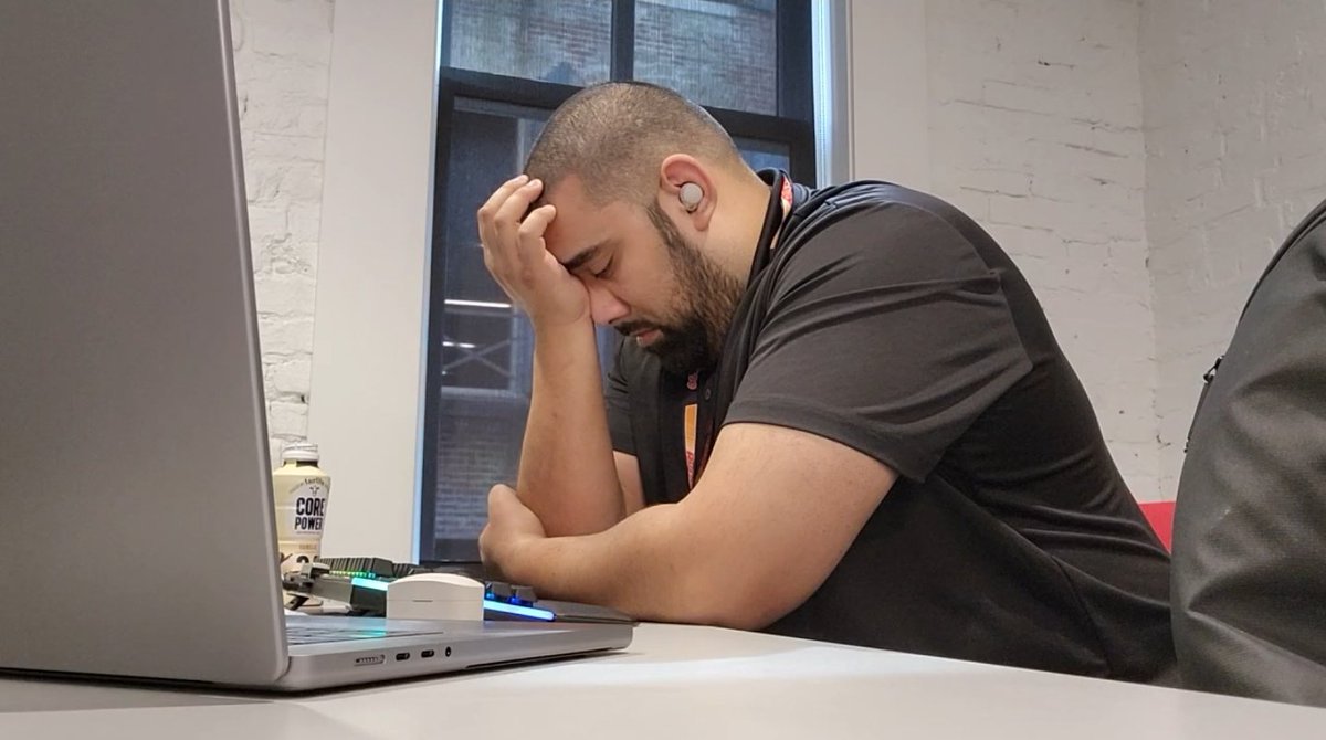 DThompsonDev's tweet image. Day in the life of a software developer.
My facial expressions for about 90% of the day.