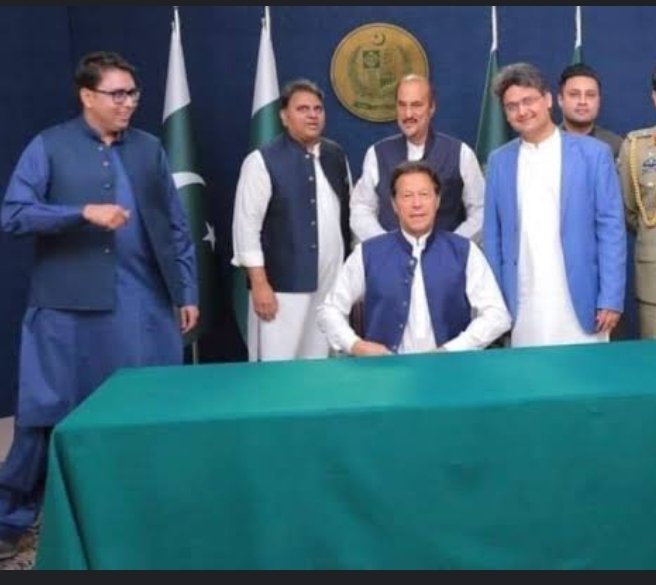 almostAStoic_'s tweet photo. The real cabal of crooks. https://t.co/VLGFPESnJT