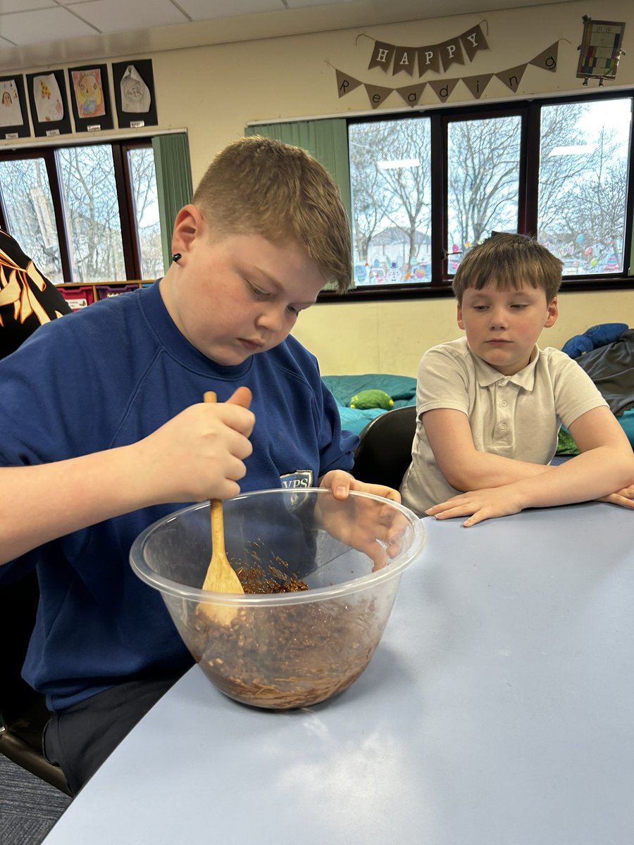 Miss Prentice & The Hive 🐝 tweet media