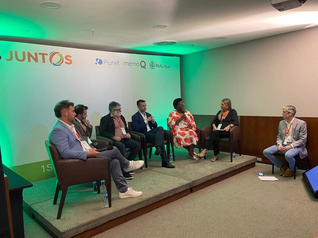 flix_trans's tweet photo. #tbt to our experience at #VamosJuntosRio2023. 
 @JuntosLatam  The event took place in the Windsor Excelsior Hotel, in Copacabana, Rio de Janeiro, during March 24th and 25th. Read more about our latest blog post: https://t.co/HmpgMJATs5 https://t.co/y9iXvxaVOP