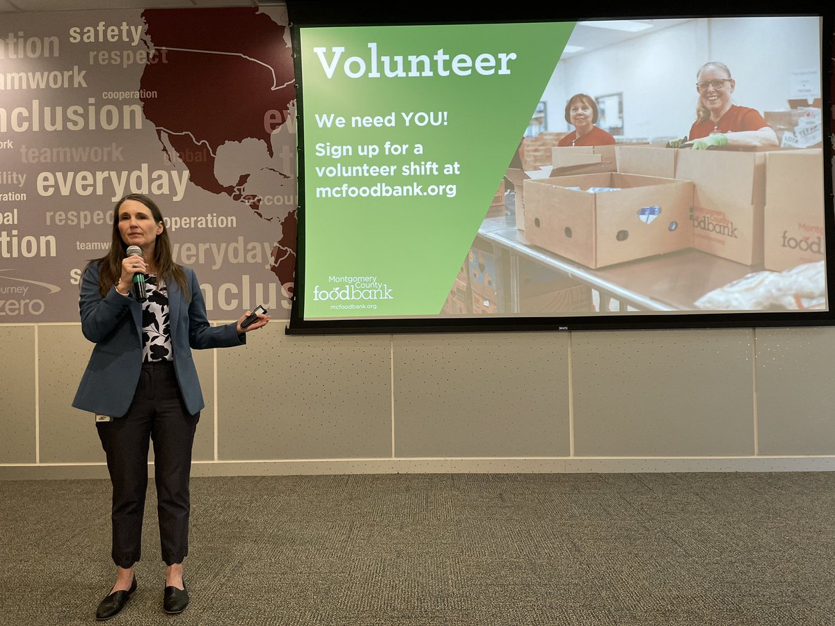 chevronphillips's tweet image. Thank you to Kristine Marlow, President &amp;amp; CEO of @MCFoodBankTX for speaking at today’s lunch and learn at our headquarters office.

“As long as there’s hunger, we’ll be here,” Kristine said.

Learn more about their mission: mcfoodbank.org

#UNSDG4 #UNSDG2