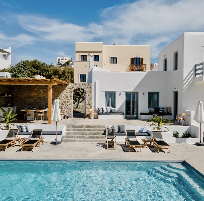 wearelotuscomms's tweet image. Are you a UK writer planning to travel to Greece this year? Get in touch with our team to hear more about our luxury villa accommodation: travelstaytion@wearelotus.co.uk 🇬🇷🏛️
#PRRequest #JournoRequest #TravelWriter #Greece