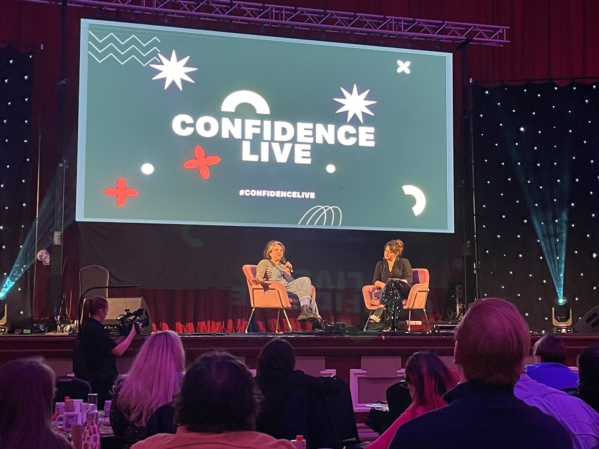 What a day! An incredible line up of inspirational speakers - 👏👏👏 @Kirsty_Hulse for a flipping outstanding event! Just giving me more reasons to hero worship @caitlinmoran Also super proud of @jd_routledge today! #ConfidenceLive #ProudToBeStaffs #StokeOnTrent
