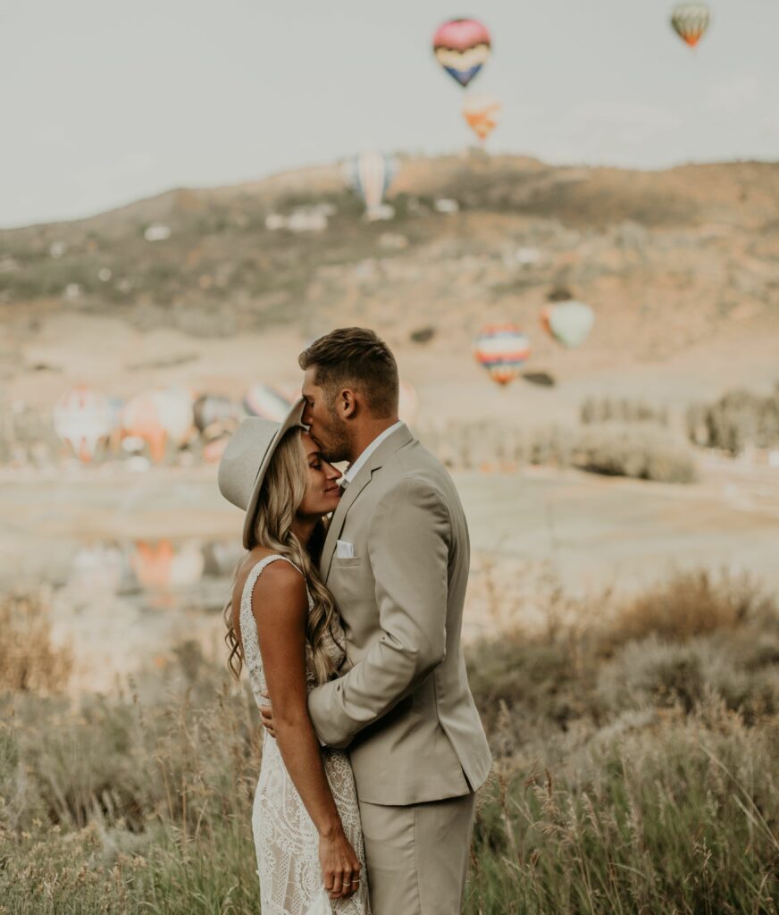 Tan suits have made a comeback, and we're here for it!  🙋🙋‍♂️ Check out these suggestions for incorporating a tan suit at your next event. fal.cn/3x0DB

#jimsformalwear #tansuit #suitstyle #suitup #weddingsuit #springwedding #fallwedding #summerwedding #winterwedding