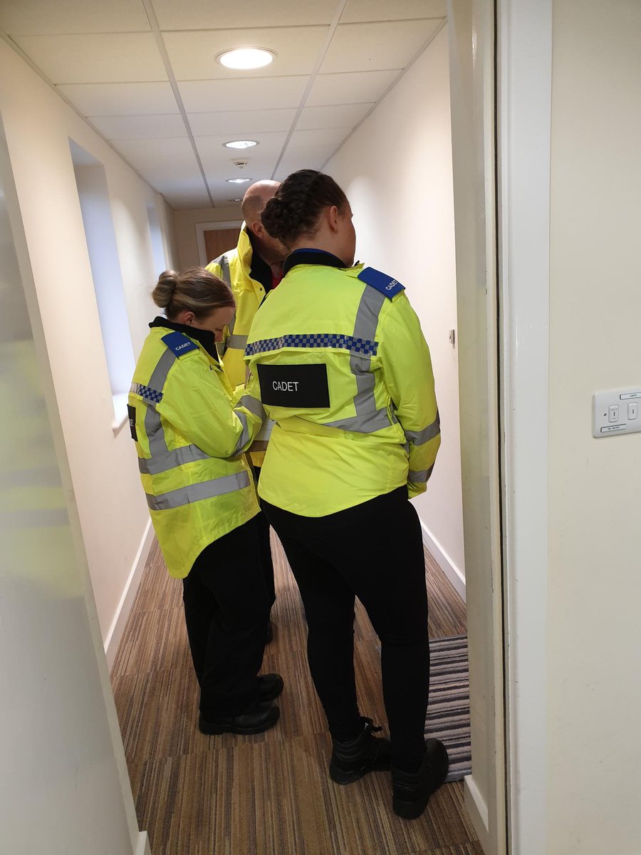 Penrith Police Cadets assisted Eden NPT in conducting  a streetsafe in the Sainsburys area of Penrith last night. They spoke to members of the community about issues affecting them and  fed this back to the NPT team to be followed up. 
#vpc #team #cumbriacadets #communitywork