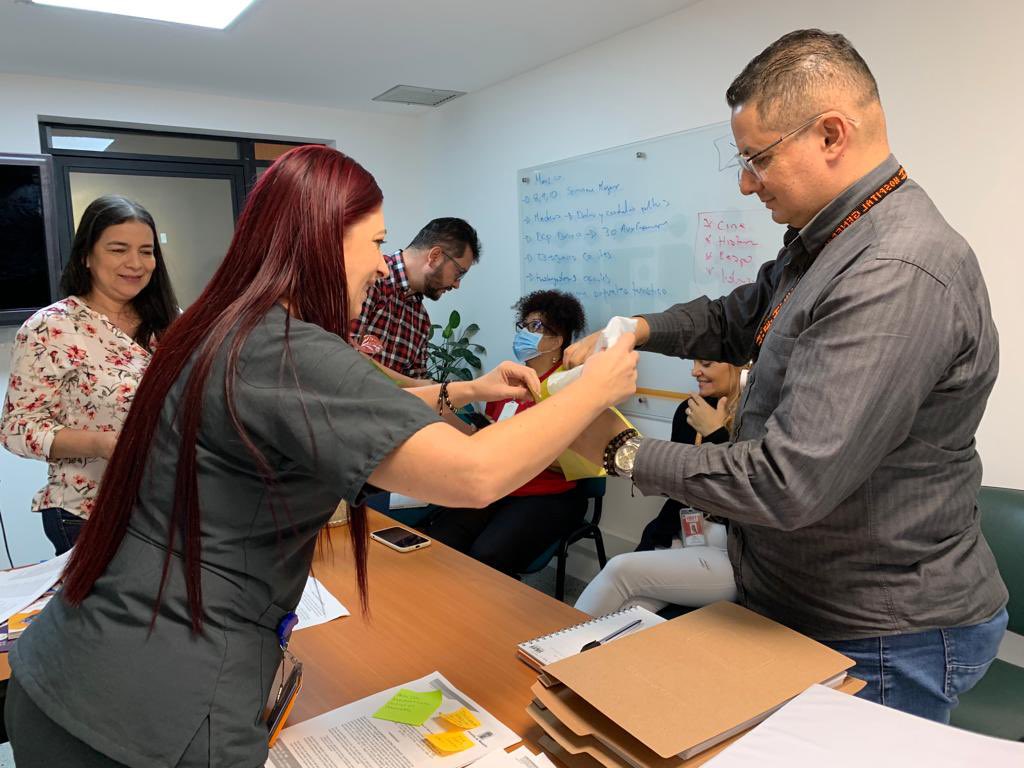 Estamos cumplimiendo el Acuerdo Laboral Colectivo y la Convención Laboral. Hoy  realizamos el sorteo de 47 paquetes turísticos para los servidores públicos y 2 para trabajadores oficiales. ¡Felicitaciones a los ganadores! #HGMSomosTodos