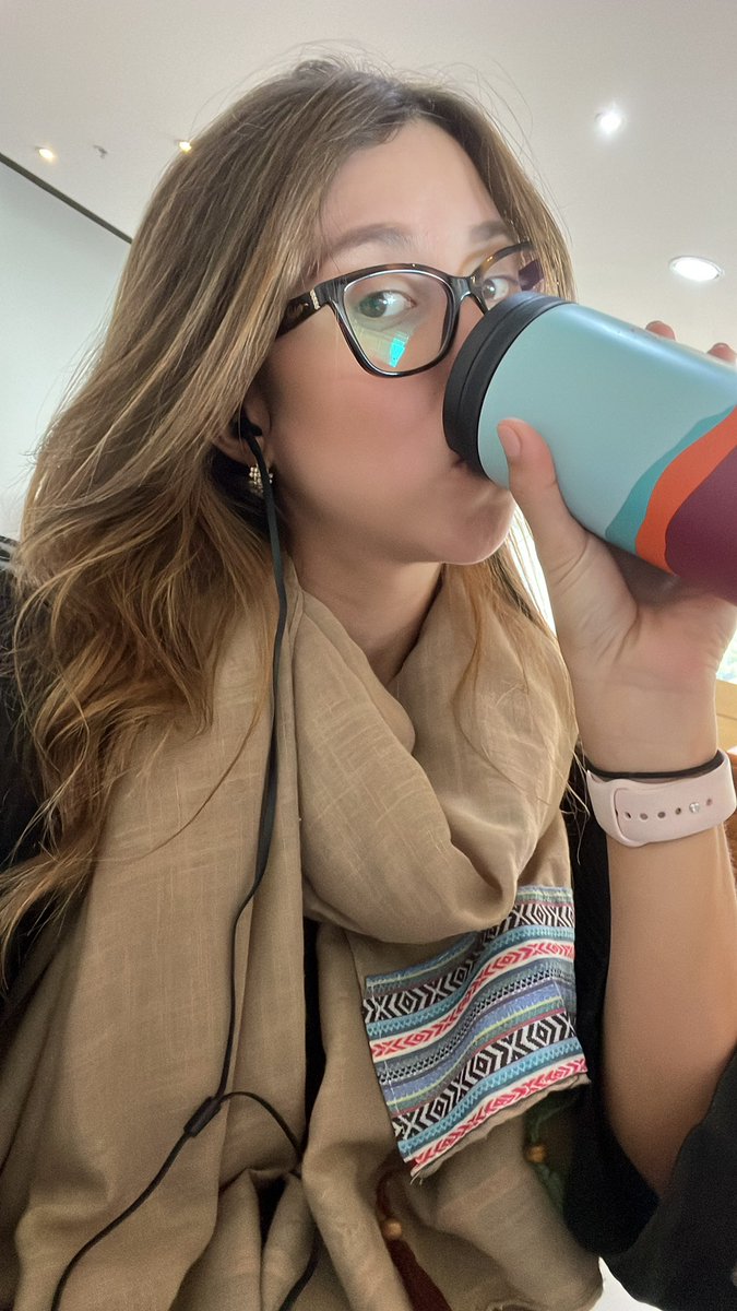 julicserna's tweet photo. Cuántos cafés se necesitan para sobrevivir esta semana? 🫠 https://t.co/Nk7aAoOY8p