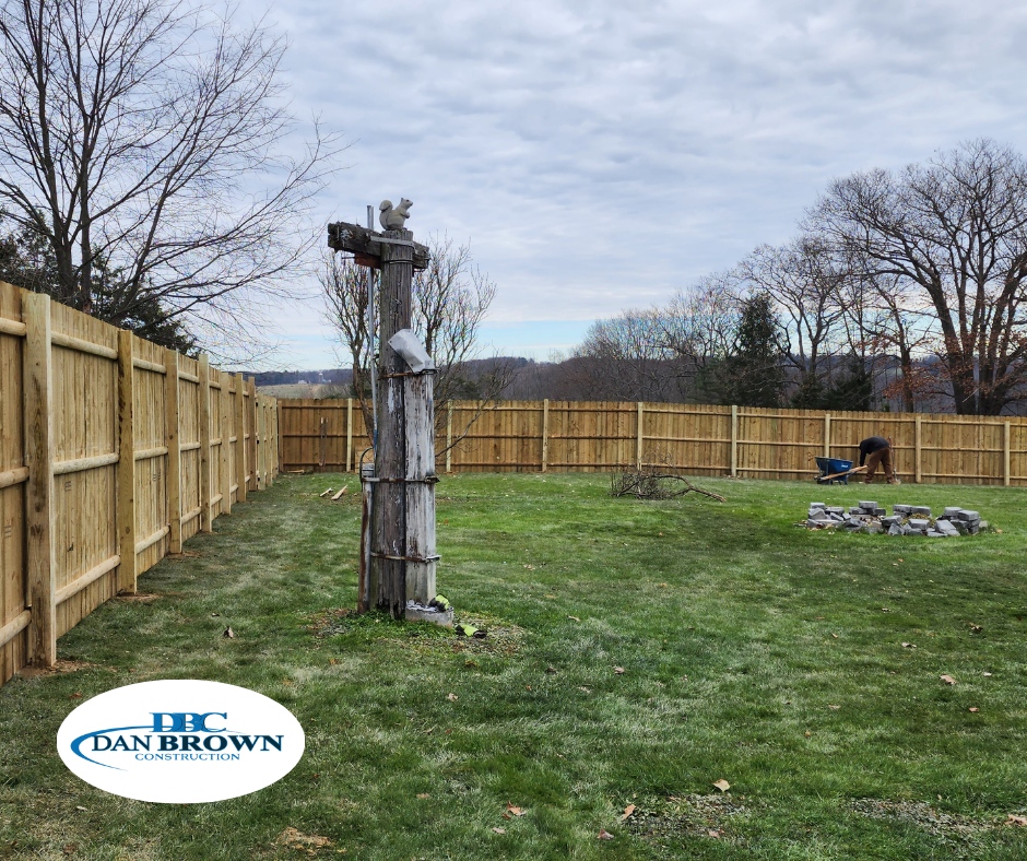 DanBrownConst's tweet image. Are you looking to add some security or privacy to your yard? A wooden fence around your property is a great solution. Our experienced team can put a fence up in a timely manner that is not only functional but also beautiful.

#fencedesign #fencedyard #DanBrownConstruction