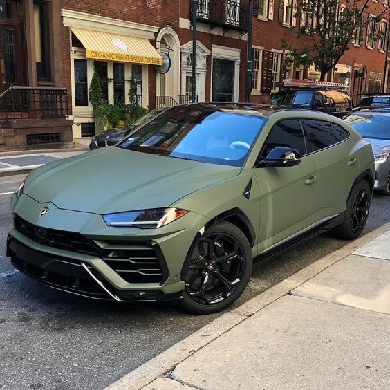 albaramirezco's tweet photo. @usercris11111 Lamborghini Urus obviously https://t.co/ewCkj7XjI8