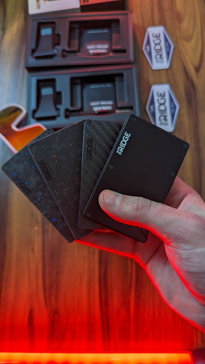 shout-out to <a href="/ridgewallet/">Ridge</a> and <a href="/seanfrank/"></a> for sending me the dopest wallets