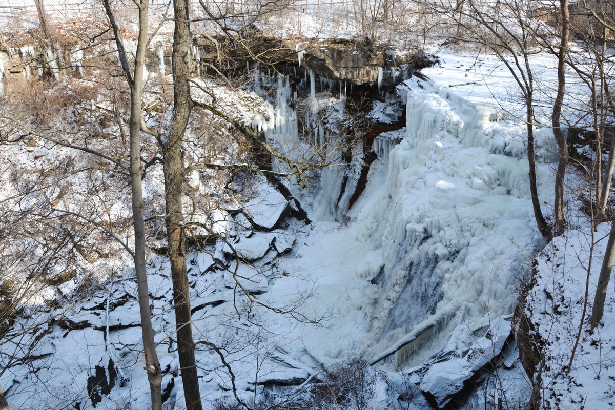 dawnevesphoto's tweet photo. Brandywine Falls before the spring thaw.  Just a few weeks ago. #nationalparks #warerfalls #winter #nature. https://t.co/ykZc1RKqkc