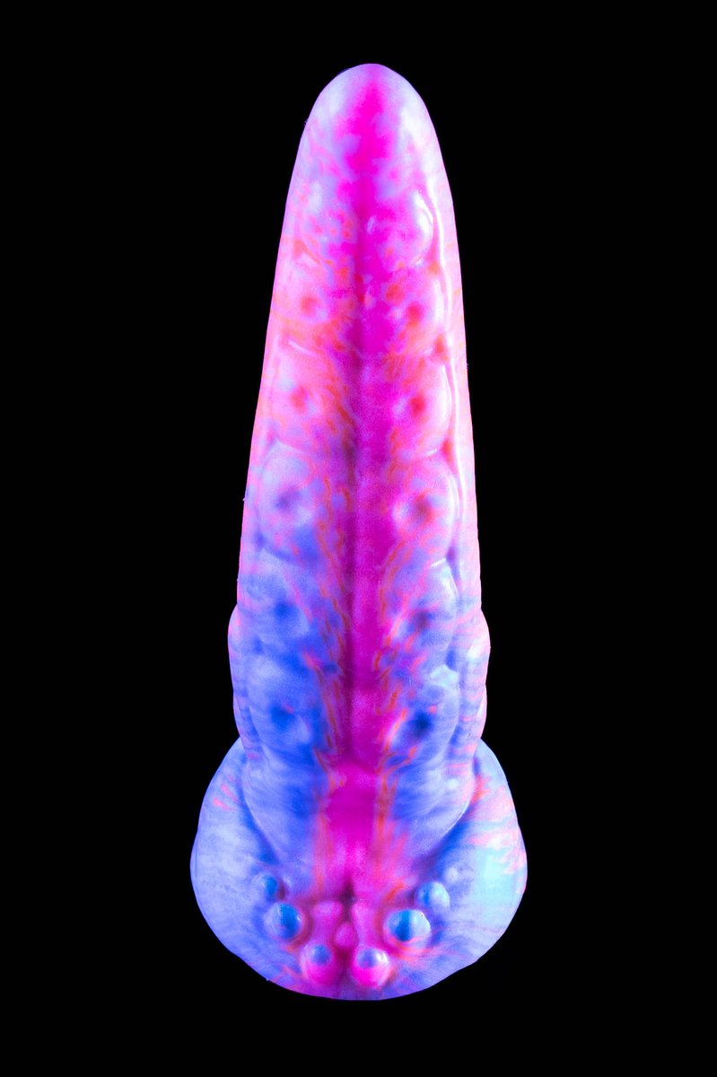 TwinTailAD's tweet photo. 🎉Welcome to our first raffle for TTC's new AD account! 🎉 Follow us and retweet this post within a week for a chance to WIN a custom-made toy of your choice; like this UV For Science! 🌟💜🔦🌈 20 ADDITIONAL WINNERS will receive $20 gift cards for our store!🦊🐉#TwinTailCreations https://t.co/CL27pipphA