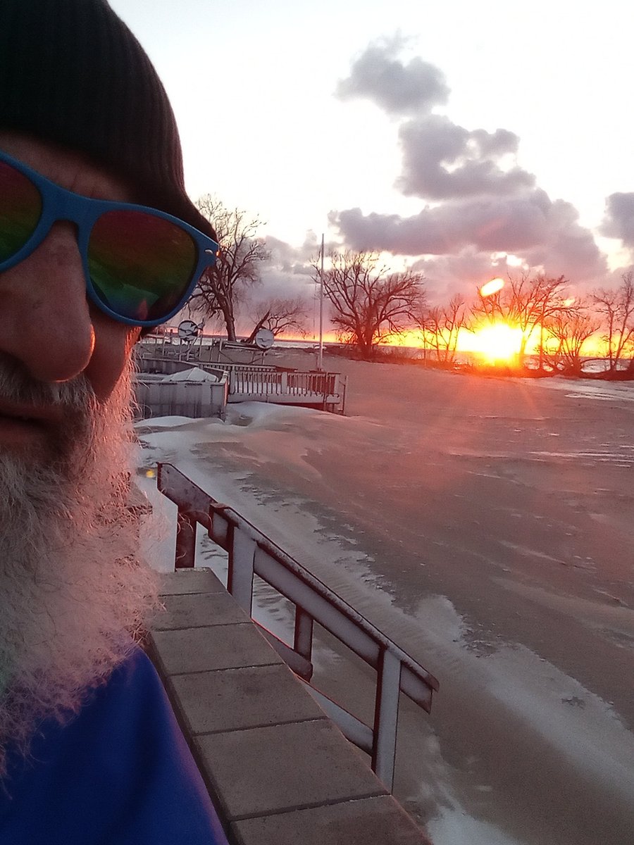 RareCat's tweet image. #Love1Another
#TyBrotherBarry @BarryVee 
The glory of life is to love, not to be loved; to give, not to get; to serve, not to be served.
Be a powerful testimony of faith, hope, and love.
God bless all our friends on this tweet.
#PracticeLove #Love🤟
#Lent2023 ✝️
#HABD ☮❤