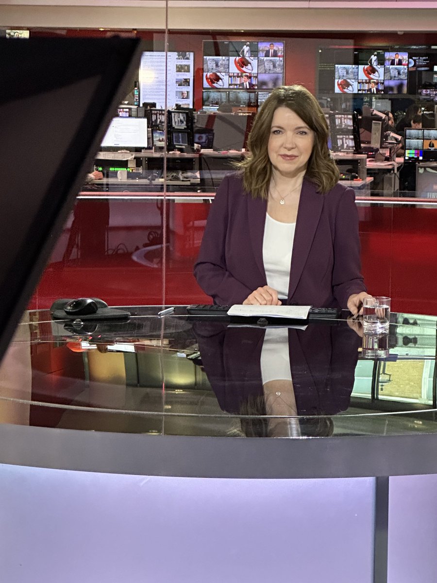 AnnitaBBC's tweet photo. With a single news channel operation starting from next week, I want to take this opportunity to pay tribute to @BBCNews Channel as we’ve known it. I hope it’s kept you informed and kept you company ❤️ https://t.co/ckV6EtDAZu