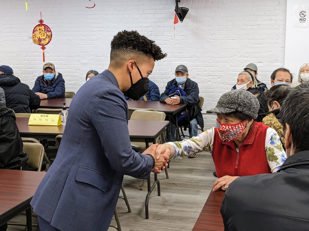 cpc_nyc's tweet photo. Thank you to @CMCrystalHudson for visiting our @NYCAging Chinatown Older Adult Center! We appreciate Council Member Hudson's #AgeInPlaceNYC agenda to support NYC's older adult population. Learn more at https://t.co/h7qr5b6fB9 https://t.co/AnBxtLBJJU