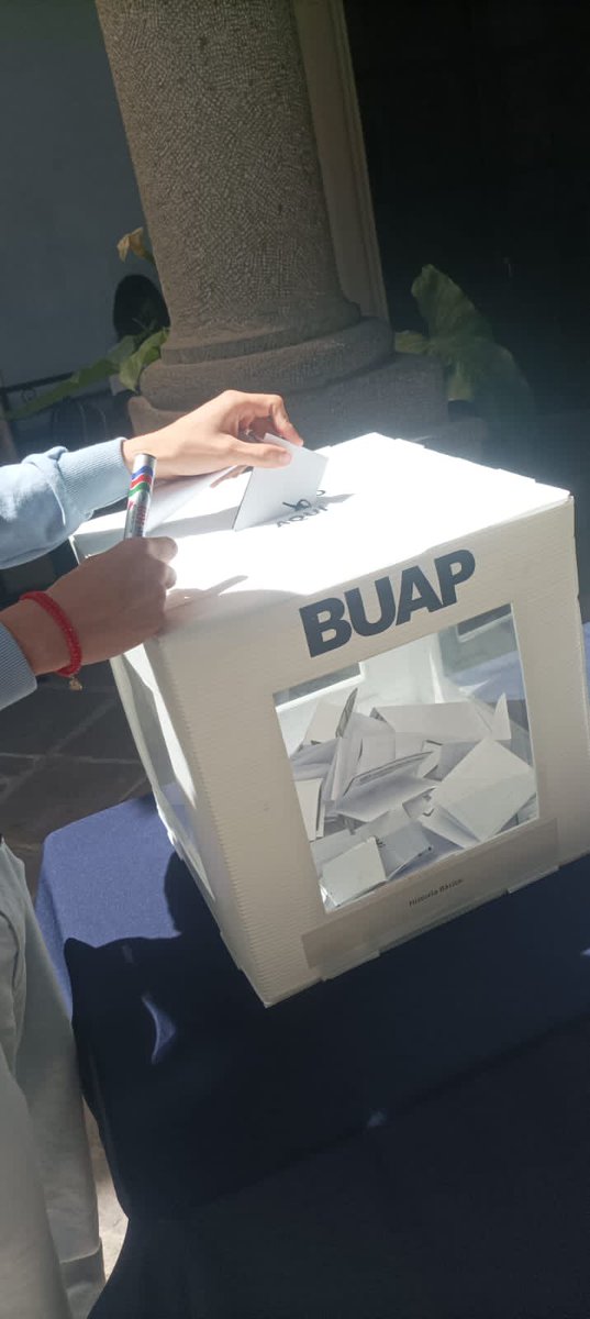 SimulacroUniPue's tweet photo. ¡Gracias por su participación! En #Puebla la voz de las juventudes se escucha en el #SimulacroUniversitario ¿Ya votaste? Utiliza el hashtag #YaVoté @SimulacroMX https://t.co/pSykVnFF48