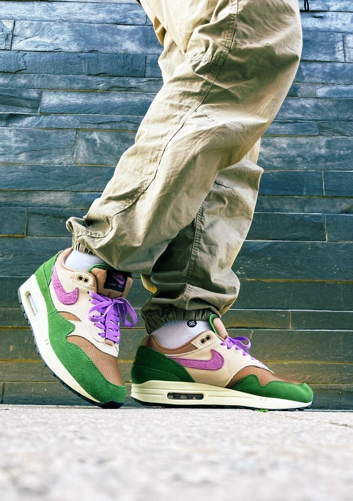 easy_wax's tweet photo. @ebaysneakers Why don’t you tell me?! https://t.co/WBJb8pj13w