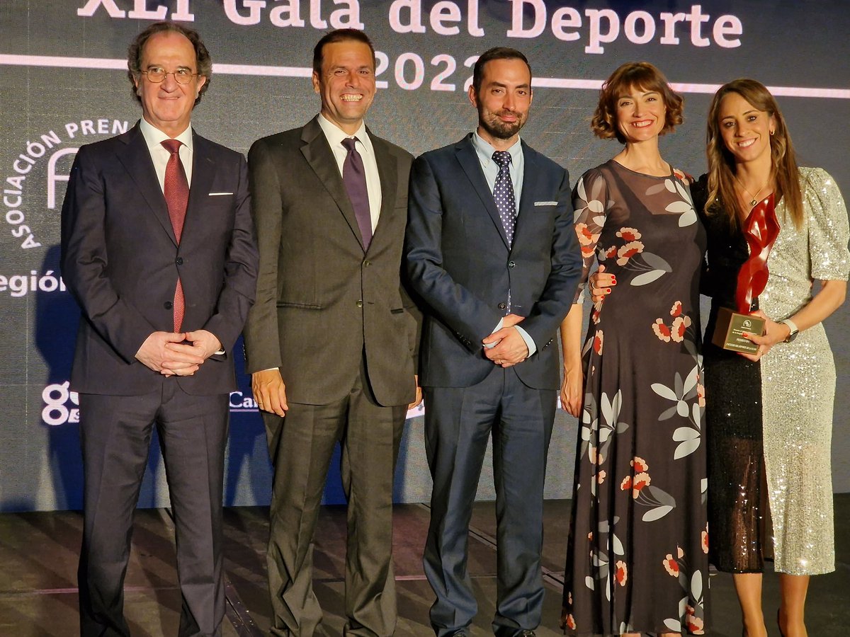 UCAM Universidad (@ucam) on Twitter photo 📸 Premio <a href="/APDRM_COM/">Asoc. Prensa Dtva.</a> <a href="/DeportesMurcia/">Deportes Región de Murcia</a> a la Facultad de Deporte UCAM por su gran labor investigadora a través de numerosos proyectos europeos. 📸 Premio <a href="/APDRM_COM/">Asoc. Prensa Dtva.</a> <a href="/DeportesMurcia/">Deportes Región de Murcia</a> a la Facultad de Deporte UCAM por su gran labor investigadora a través de numerosos proyectos europeos.