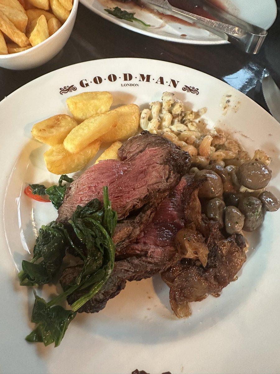 Fantastic day as always at <a href="/GoodmanMayfair/">Goodman Mayfair</a> 👌🏻👌🏻👌🏻👌🏻 best steak in London for sure
