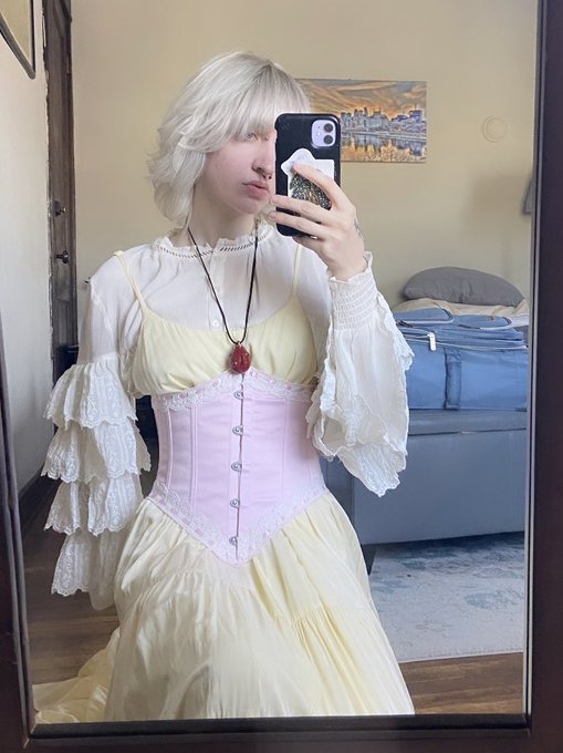 Hope bleeds from my mouth 🫀 https://t.co/BbOASopmOZ<a href="/tag/berserk"class="tags"><span>#berserk</span></a><a href="/tag/griffithcosplay"class="tags"><span>#griffithcosplay</span></a><a href="/tag/griffithberserk"class="tags"><span>#griffithberserk</span></a>