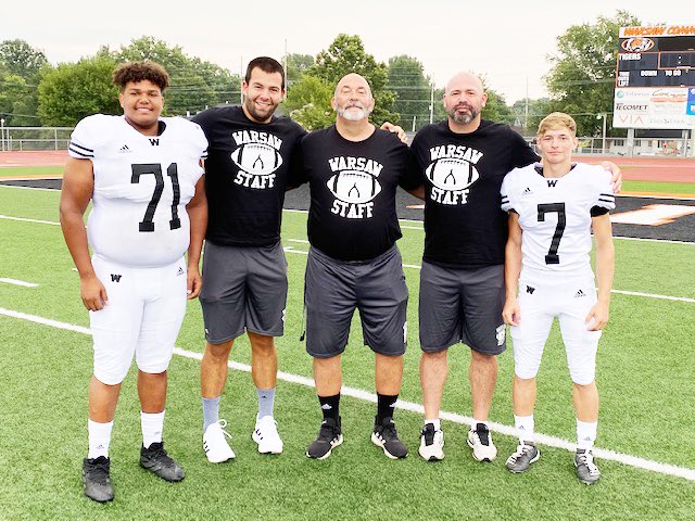 CoachCurtisWCHS's tweet photo. Everyone wish #TwitterlessKris a BIG Happy 40th Birthday!!!
Thanks for being the best big brother I never knew I had! https://t.co/vLyIzKhDpH