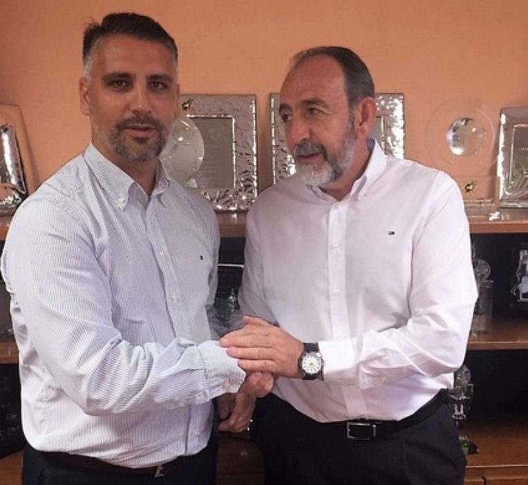 ÚLTIMA HORA!  El que ejercía de Presidente de la <a href="/RFFM_oficial/">RFFM</a> en la gestión siendo Secretario General, D. Eduardo Jiménez se va a la <a href="/rfef/">RFEF</a> .

La noticia es importante xq nos quedamos sin presidente que gestiona la Federación, xq <a href="/PacoDiezRFFM/">Paco Díez</a> solo está para acudir a los eventos