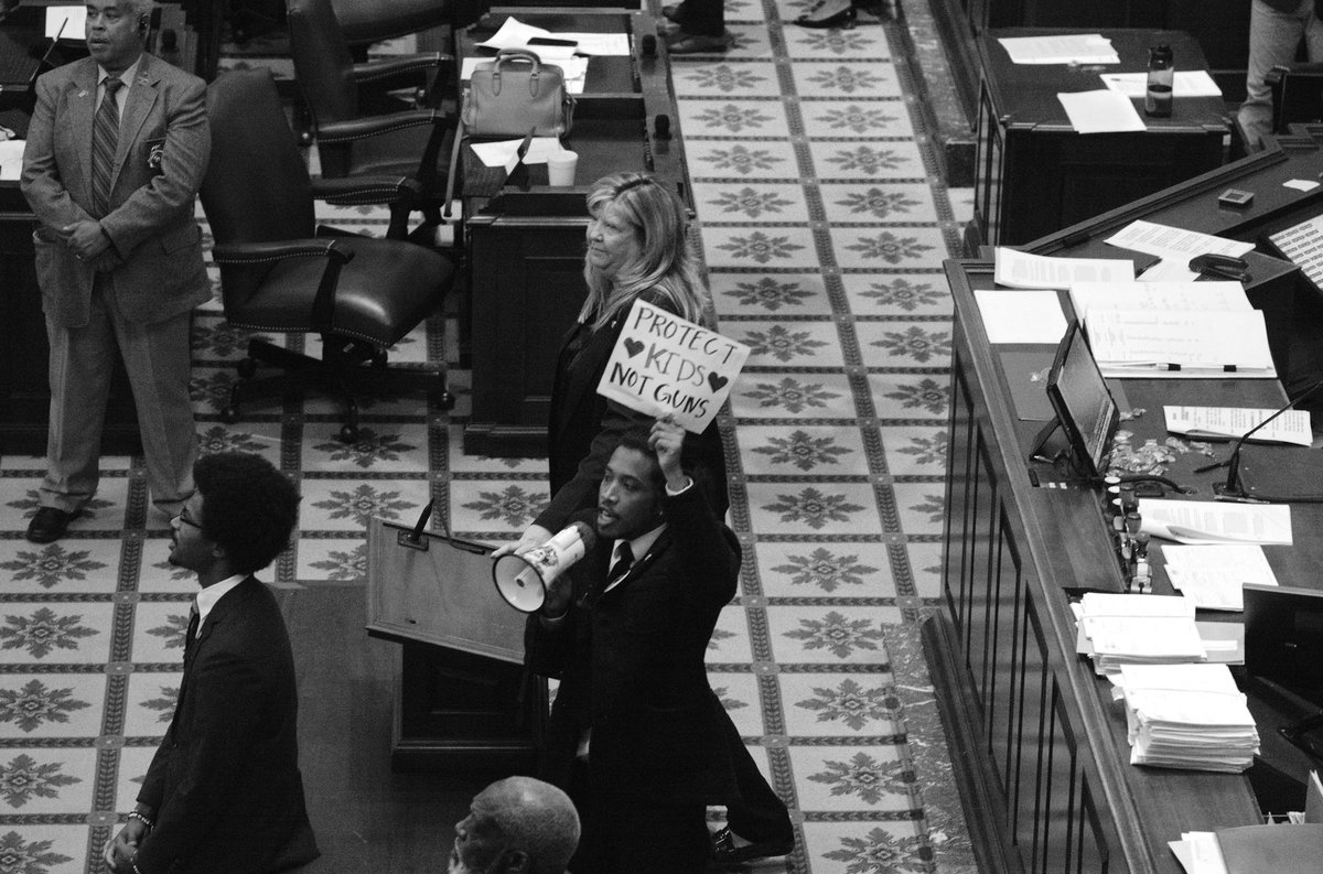 brotherjones_'s tweet photo. There comes a time when you have to do something out of the ordinary. We occupied the House floor today after repeatedly being silenced from talking about the crisis of mass shootings. We could not go about business as usual as thousands were protesting outside demanding action. https://t.co/DcajsborsK