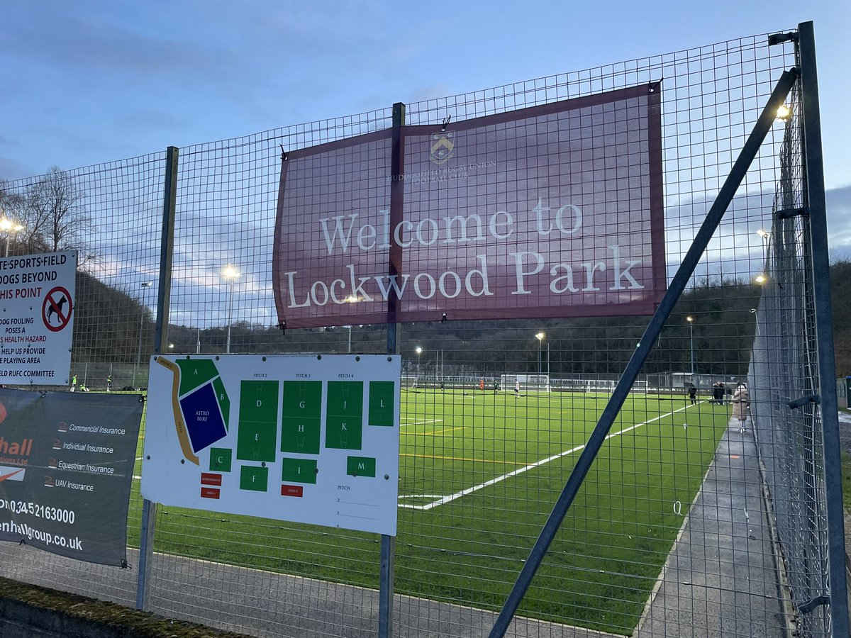 Kizzyetrance's tweet photo. Thursday March 30th 19:27ko
Match 201 of 2022/23
🏟️ Lockwood Park 4G, part of @Huddersfield_RU - new ☑️
@golcarunited Reserves 4
@LeedsCity_FC Reserves 4
Yorkshire Amateur League Premier Division @OfficialYAL 
#groundhopping #Huddersfield #Leeds #WestYorkshire #Viaduct #HRUFC https://t.co/7c3kwzxMDX