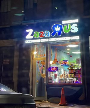 greenrrdotcom's tweet photo. Which are you choosing? #weed #chronic #dispensary https://t.co/OaPR3S07Sh