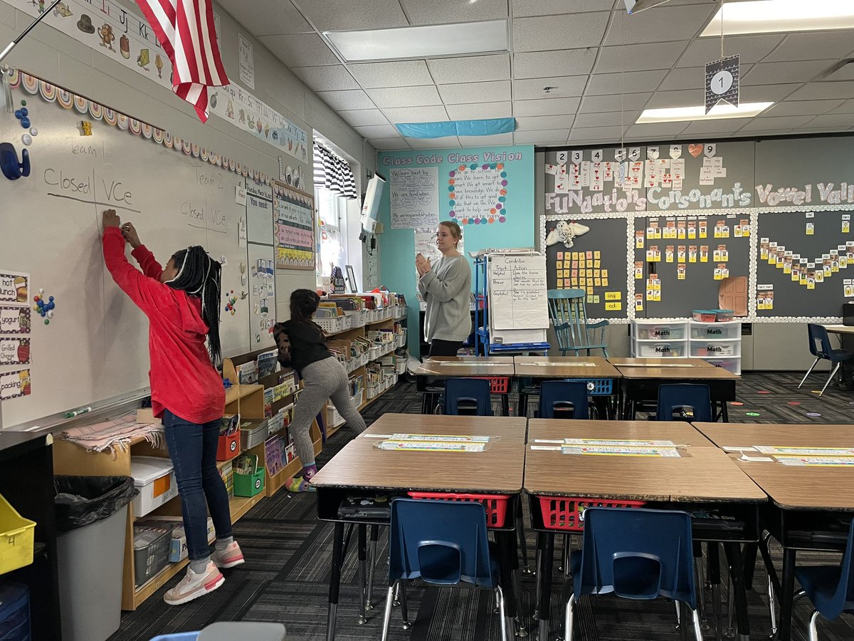 We loved Miss Marshall’s syllable sort relay race today! #PLSDproud #TeamTussing #futurereaders