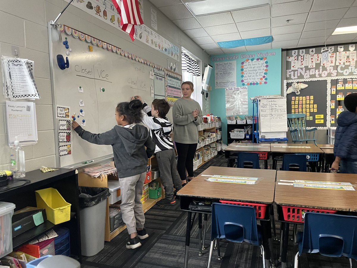 Erin Courlas tweet media