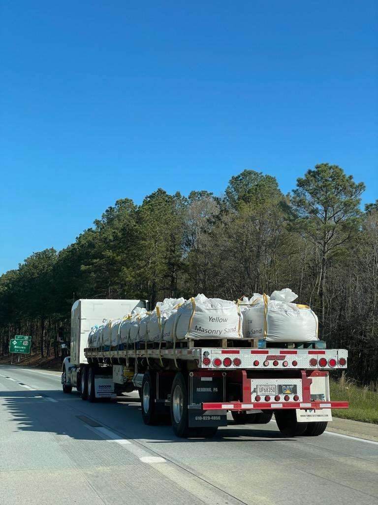 OnePotAWeek's tweet photo. @PaulsPortfolioo I saw the last shares of IGEX going down I-95 today... couldn't help but take the picture for proof.  Tried to get one of Sergio driving but the bmw rides too low.

@IGEX_Official $IGEX Where you headed? https://t.co/jVRewXj0De