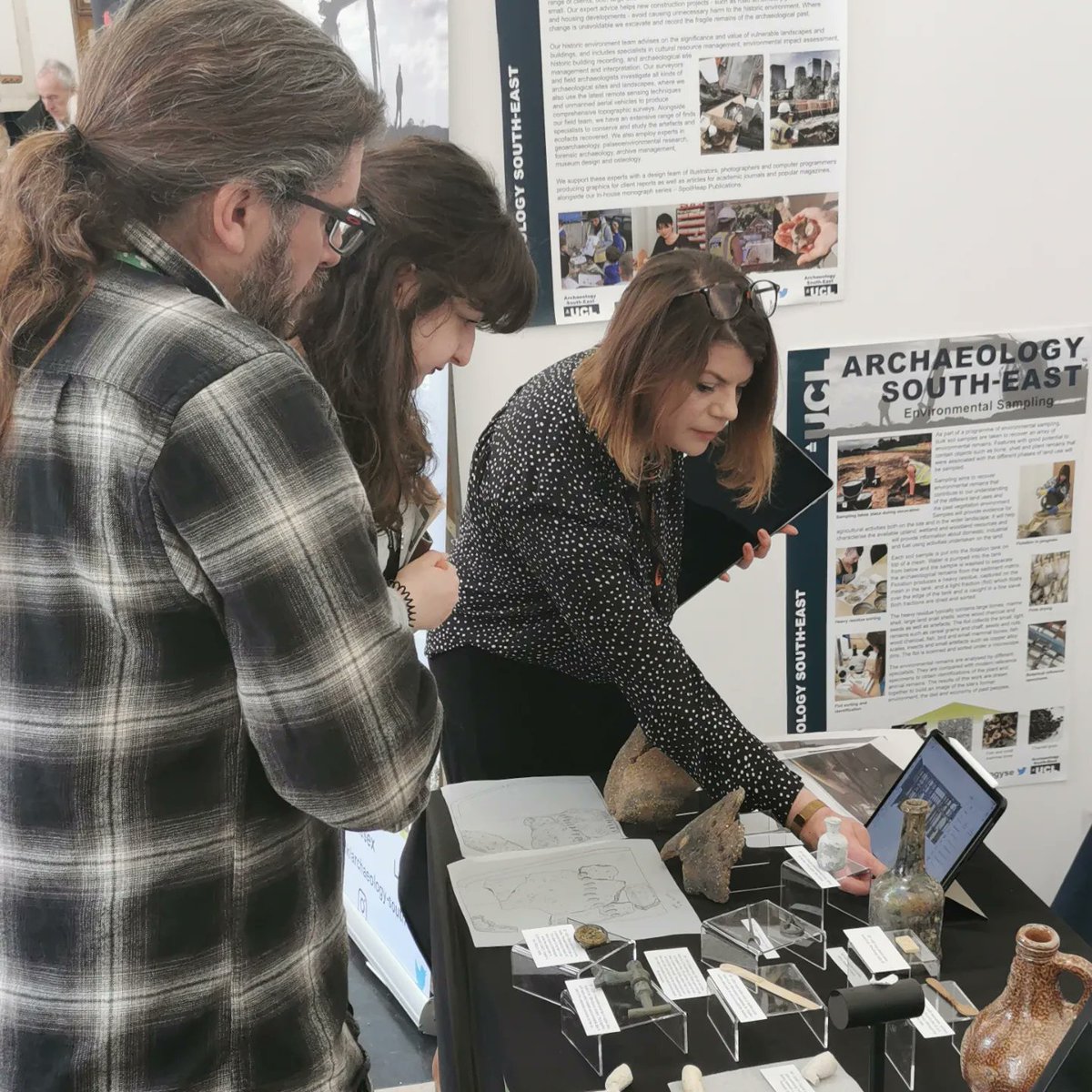 ArchSouthEast's tweet image. ASE and CAA invited people to see with their Archaeology Vision! We had artefacts IRL and in AR and VR and examples of archaeological reconstruction. We had so many great chats with technical staff today, thanks so much for your interest!
#UCLTechShowcase @TechsatUCL
