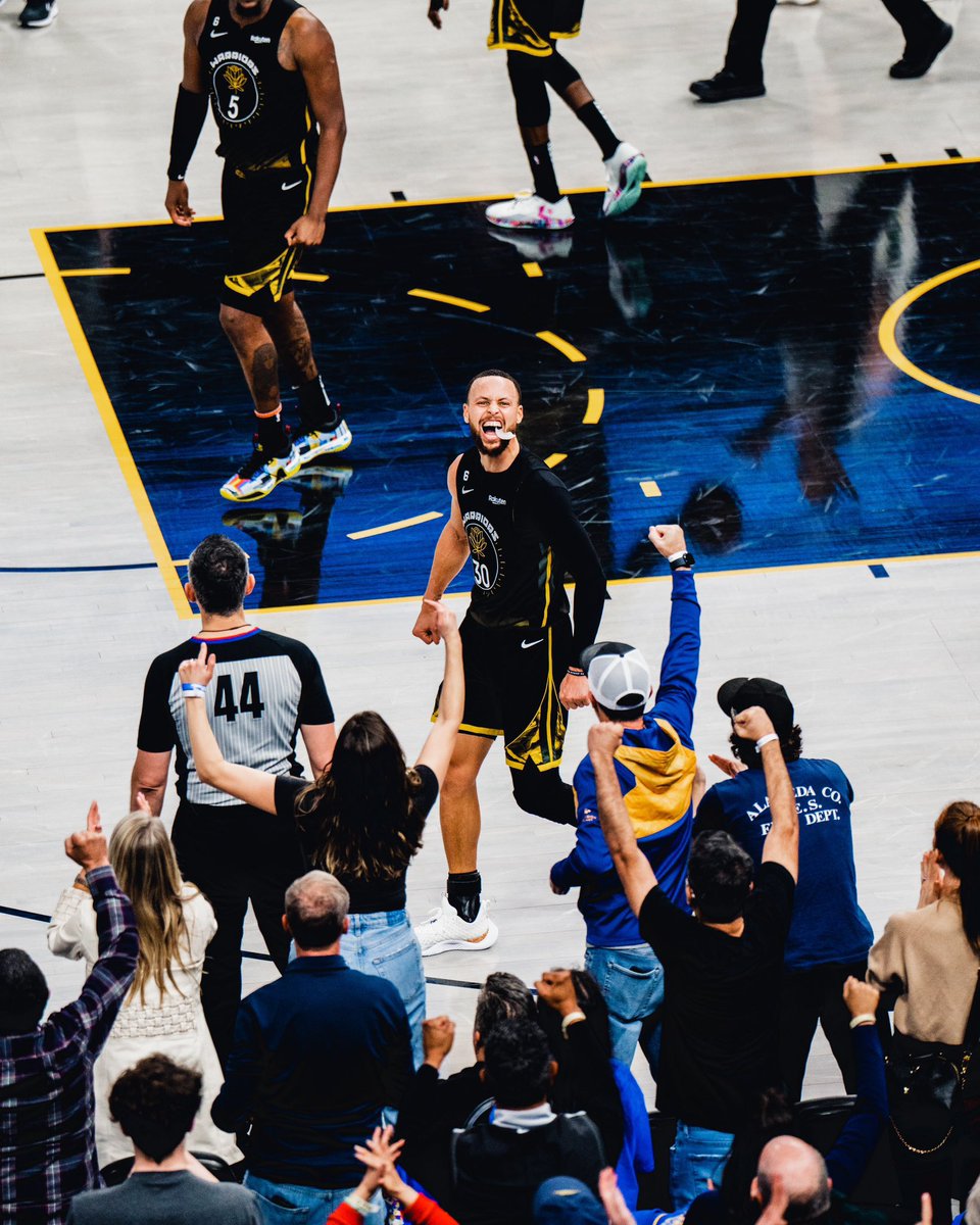 moksha__project's tweet image. life is like a ball game 🏀.  If we had a  chance to shot go for it, don’t pass it , cause we only had ourselves until the last whistle blows 🕰️ , anything happens don’t worry for it causes we have a right time for the game winning deep 👌 , like Steph curry 🥶👅