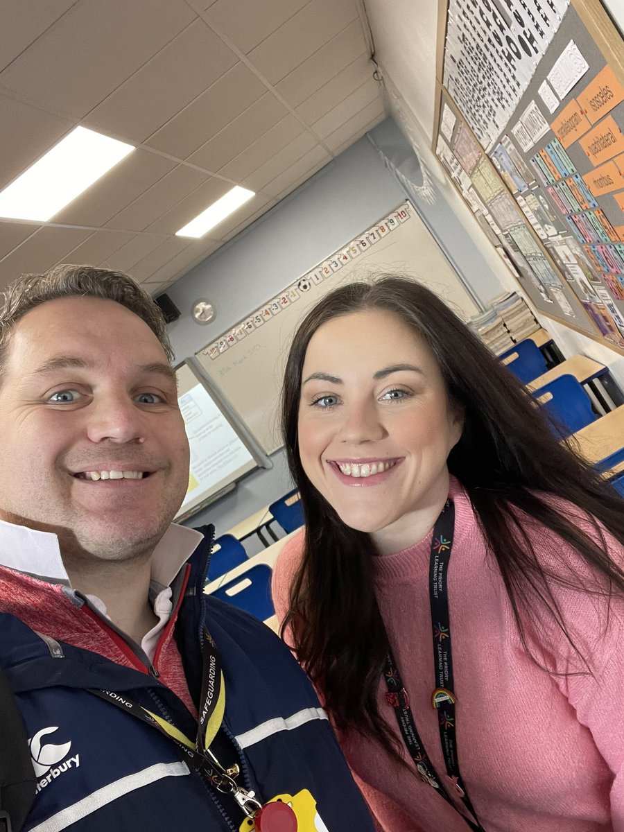 #PinkShirtThursday featuring <a href="/dmilfordtkasa/">Dan Milford</a> and <a href="/Miss_LDodd/">Miss Dodd</a>. 

<a href="/MissEWoodman1/">Miss Woodman</a> <a href="/TKASATECH/">Team Tech TKASA</a> and <a href="/Nigels73/">Nigel smith</a> also in the pink today <a href="/MrAndiPrice/">Andi Price</a>