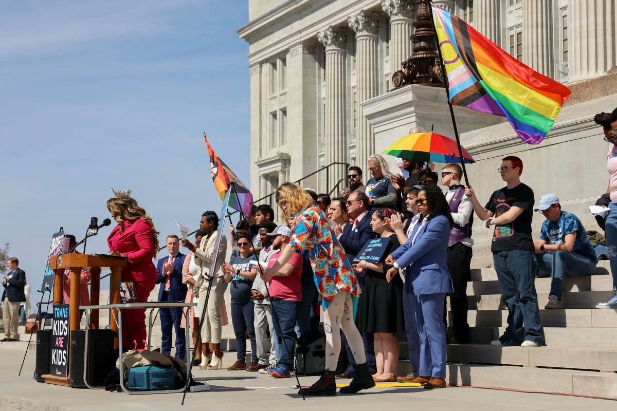 PROMOMissouri's tweet photo. "There are more of us than them." A statement made by many fighting for trans rights and proven yesterday at the Missouri State Capitol where 700 Missourians descended upon Jefferson City according to Capitol officals. We couldn't be prouder of our family. #ProtestForTransRights https://t.co/LXNr2zqzv3
