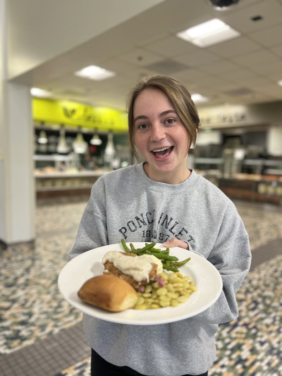 Make sure you swing by the Commons today for a delicious home style country lunch! 💛💚